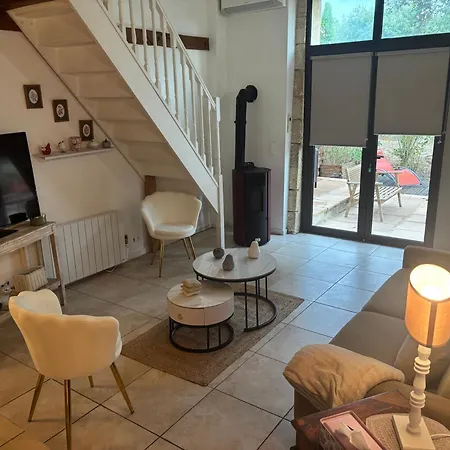 Holiday home Le D Emma